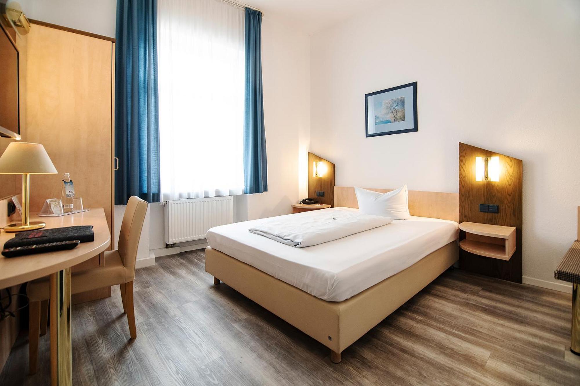Hotel Weidenhof Regensburg Ngoại thất bức ảnh
