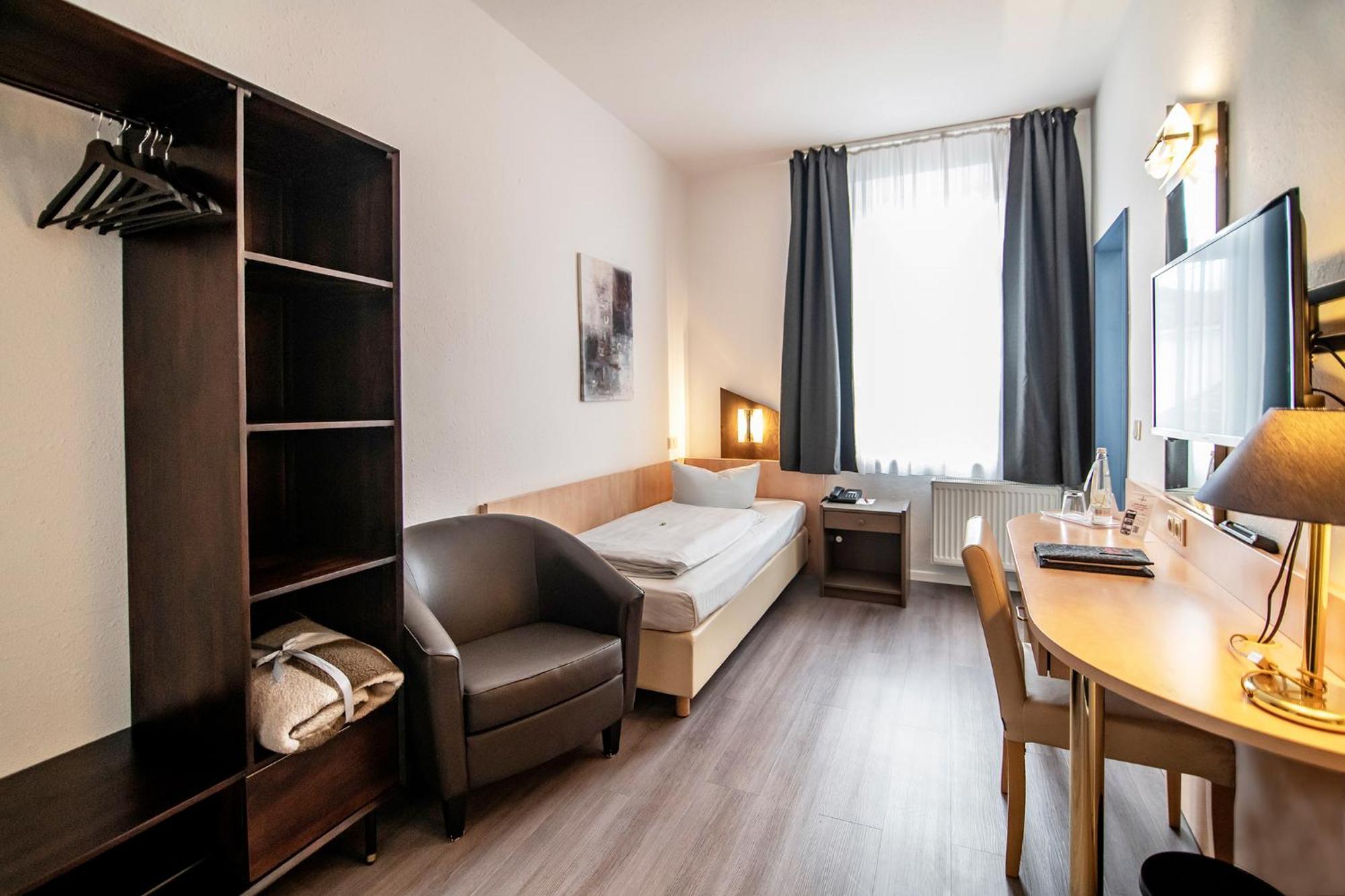 Hotel Weidenhof Regensburg Ngoại thất bức ảnh